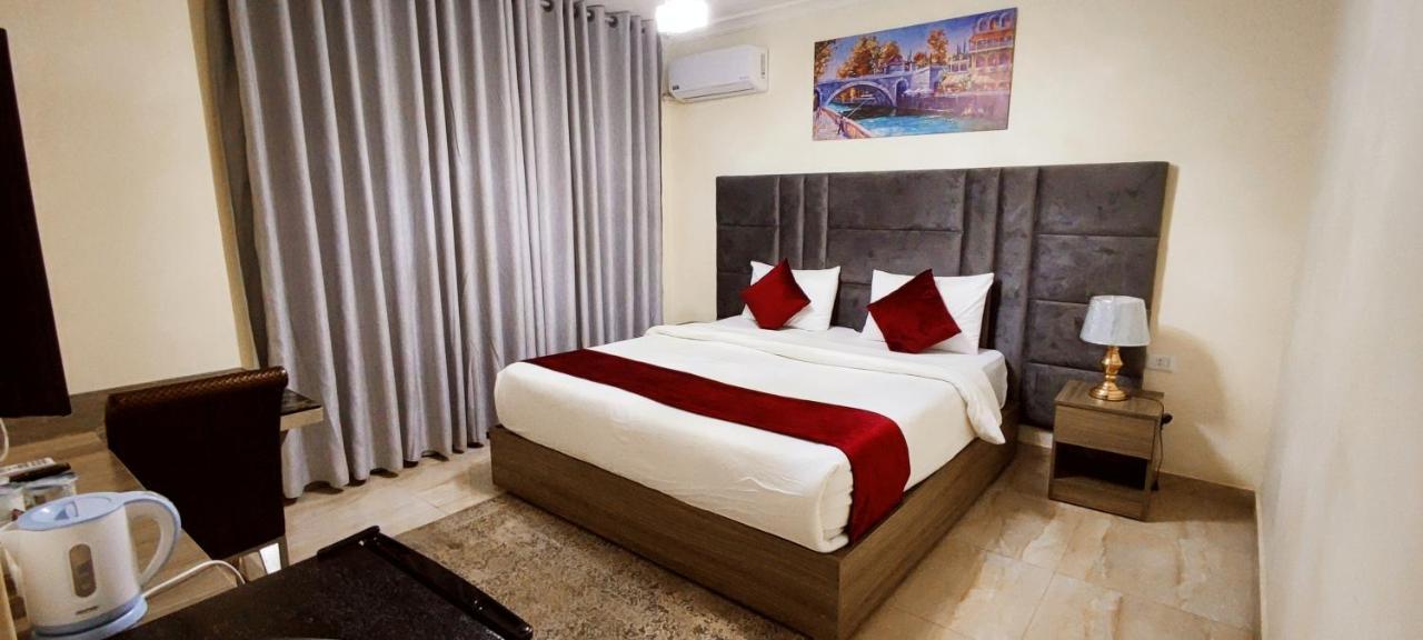 Golden Hotel Амман Экстерьер фото